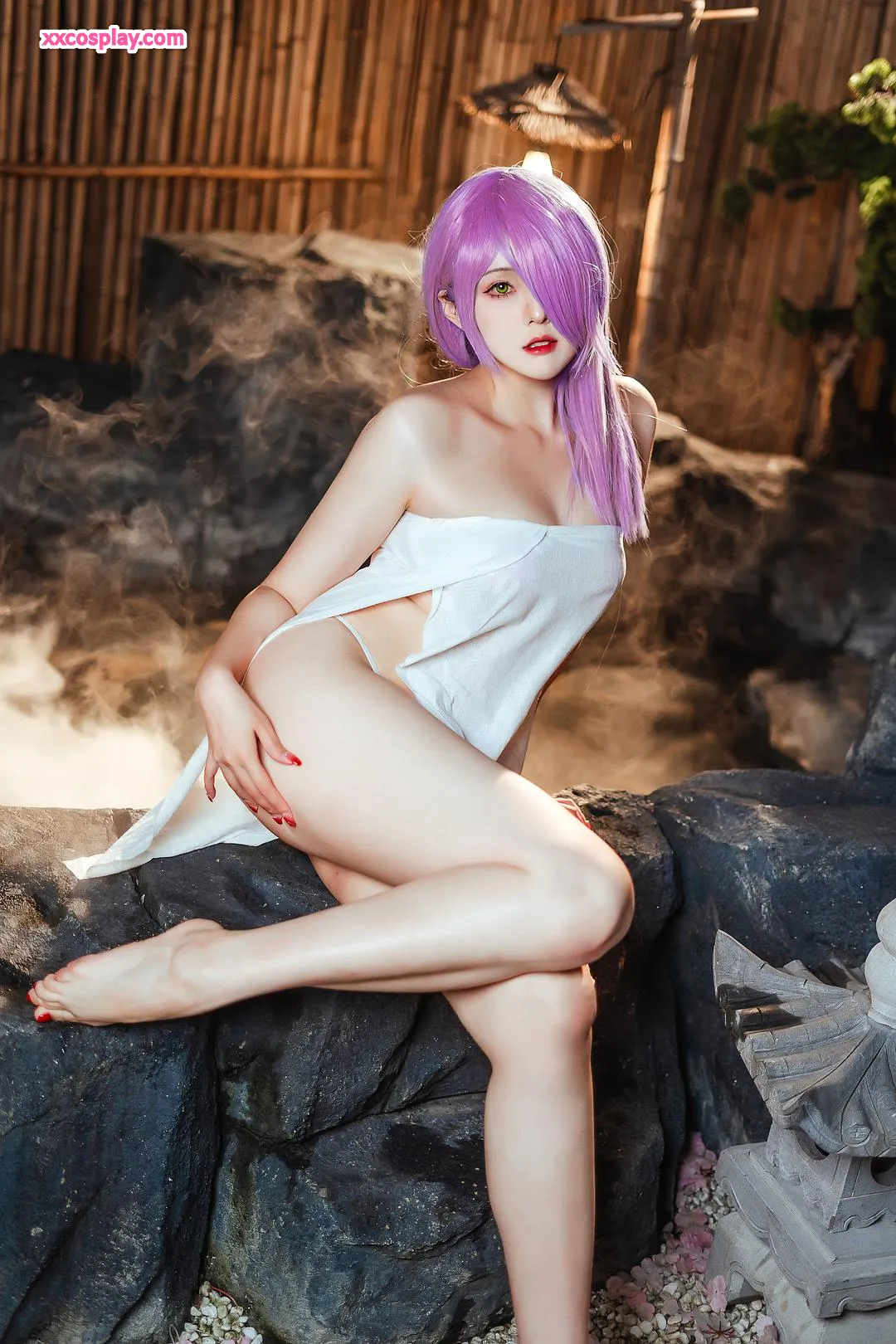 나츠코夏夏子 as 트리에스테: 아즈르 레인 온천의 밤